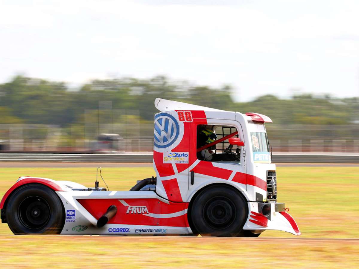 Beto Monteiro inicia busca por título da Copa Truck com o