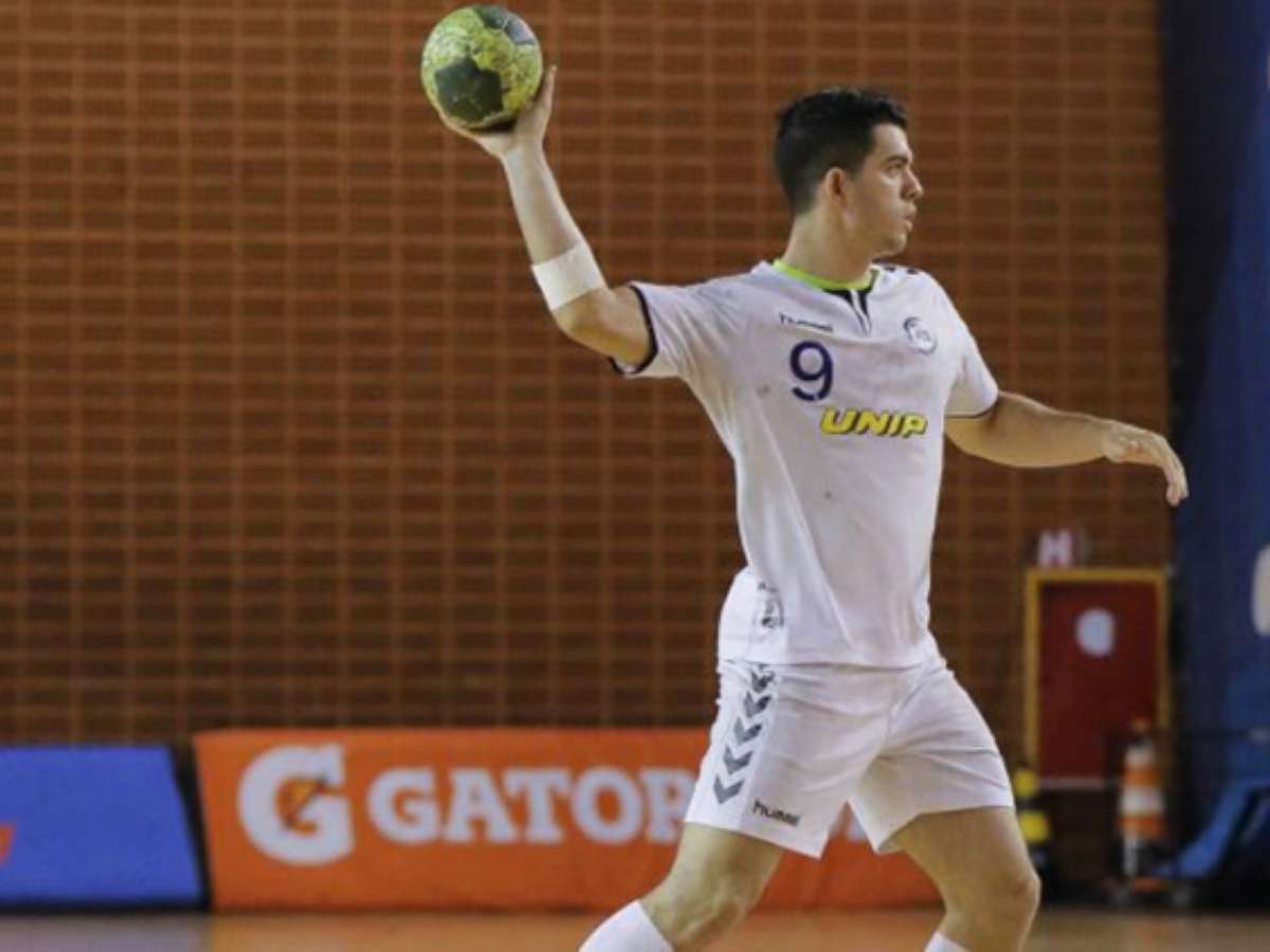 Futebol x Futsal: conheça as principais diferenças - E.C.P