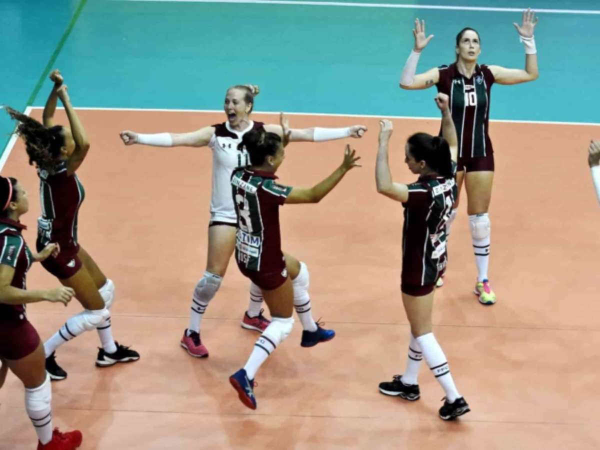 Flu vence Fla de virada e vai invicto para a final do Estadual de Vôlei  Feminino