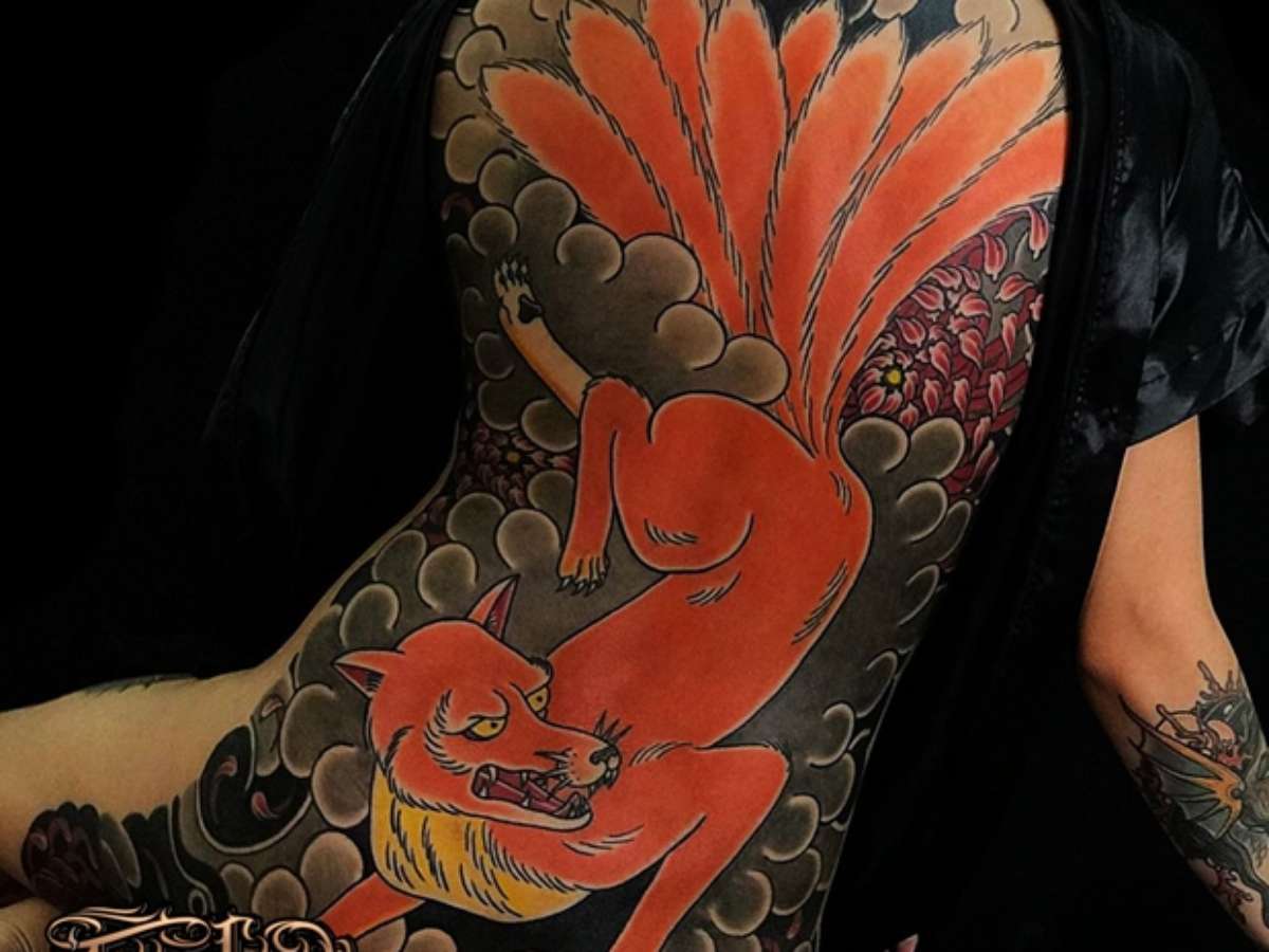 Procuradas também por grupos criminosos no Japão, tatuagens com símbolos  tradicionais das artes japonesas são sucesso no Brasil