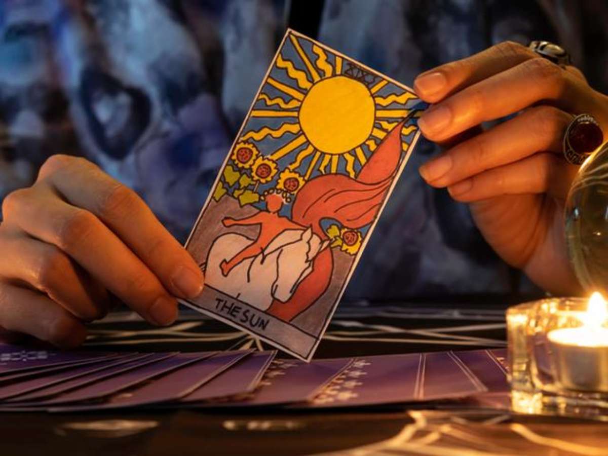 Descubra o que o tarot do destino revela para você