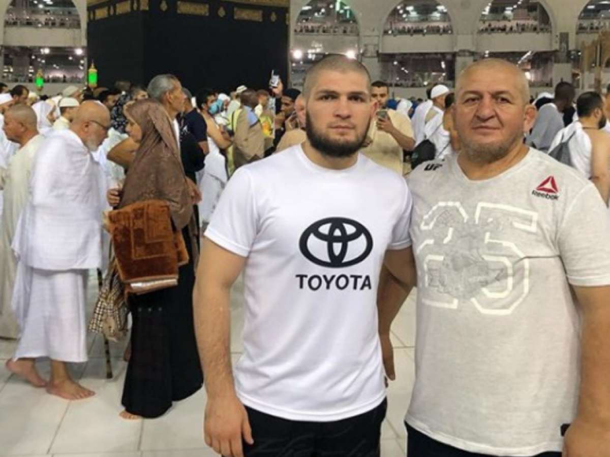 Khabib revela ter recusado oferta de R$ 200 milhões para voltar ao MMA
