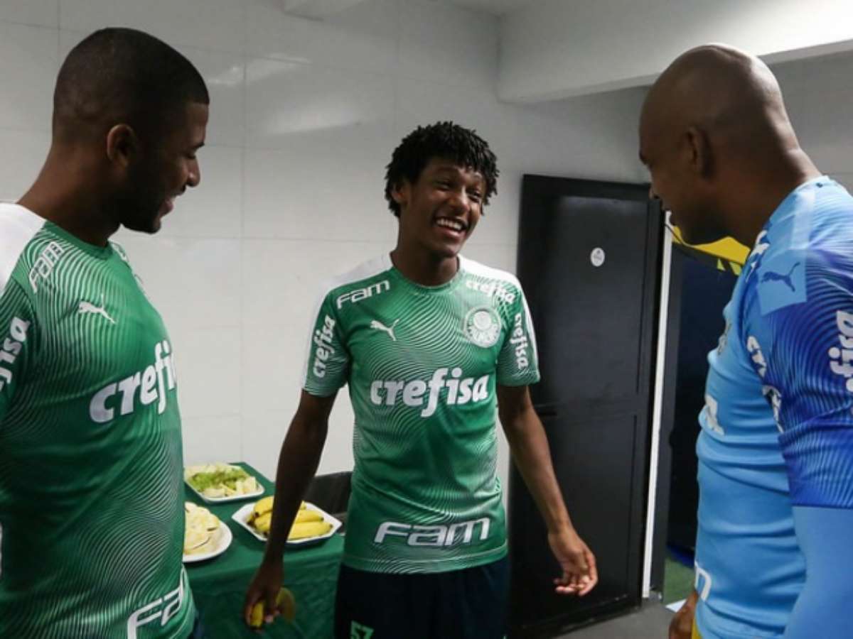 Promessa do Sub-17 do Flamengo, Wesley Santos projeta jogo contra