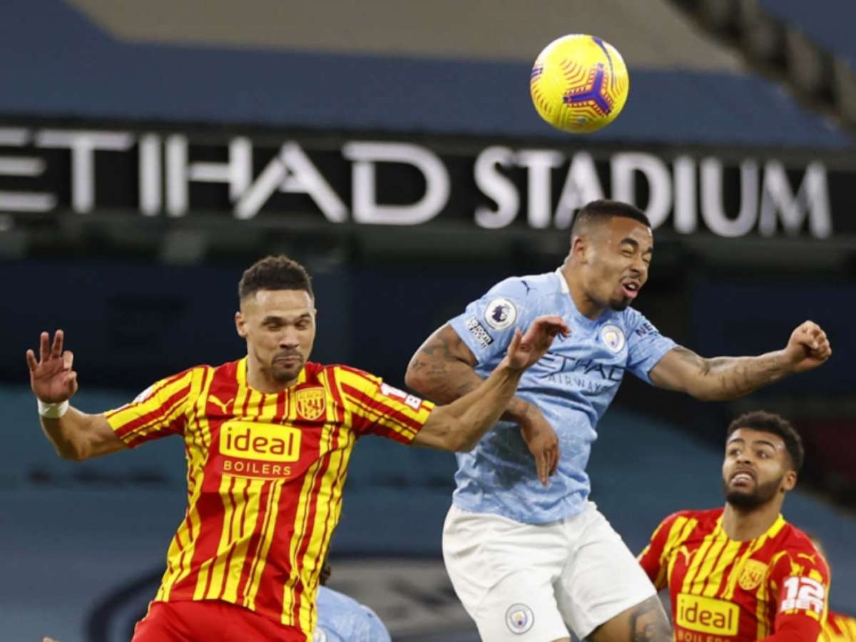 Manchester City domina o West Brom, mas fica no empate pelo Inglês