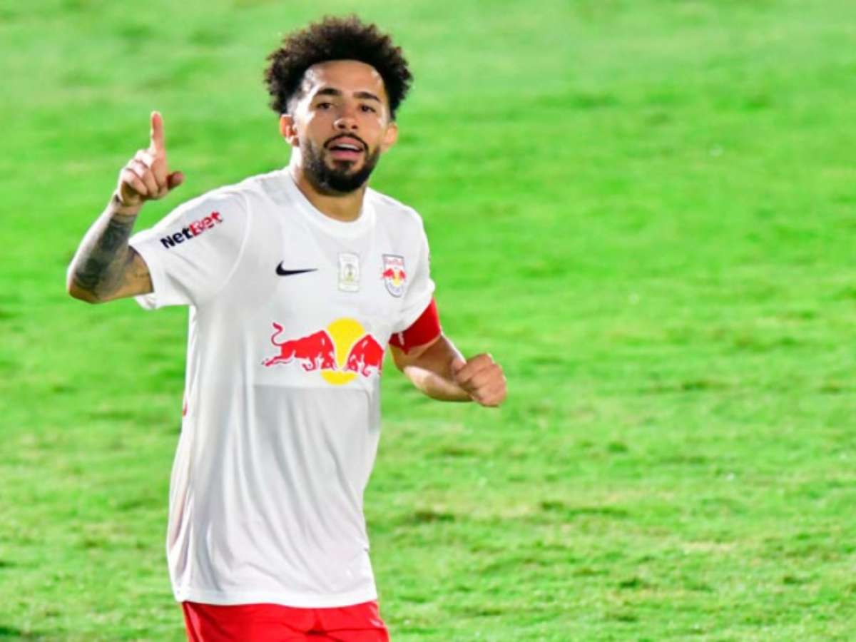 Клаудиньо ругается матом. Клаудиньо ругается матом. Клаудиньо ругается матом. Клаудиньо ругается матом. Клаудиньо футболист зенит.