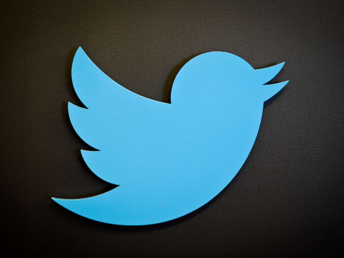 Twitter chega aos 15 anos tentando se reinventar, mas sucesso está