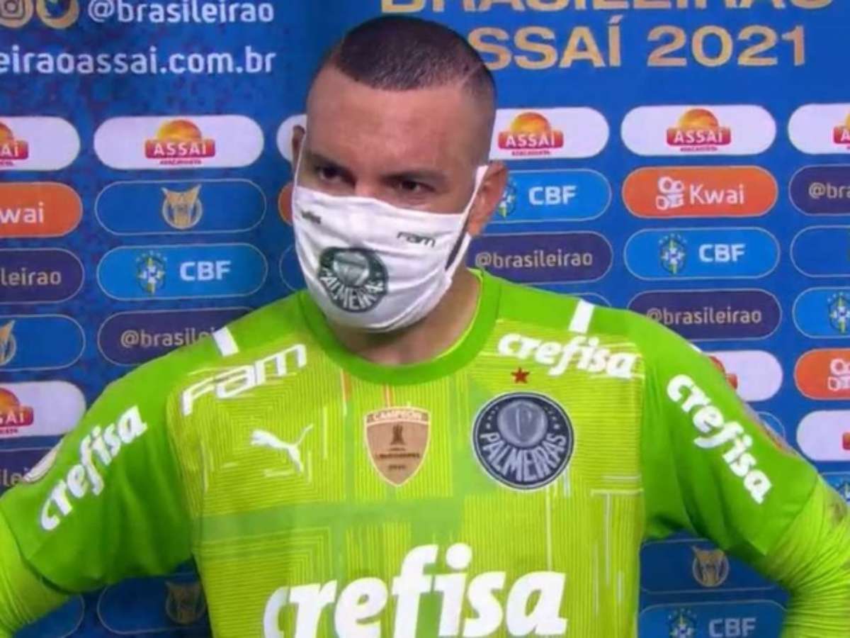 Weverton sai em defesa de Veiga e minimiza derrotas seguidas do