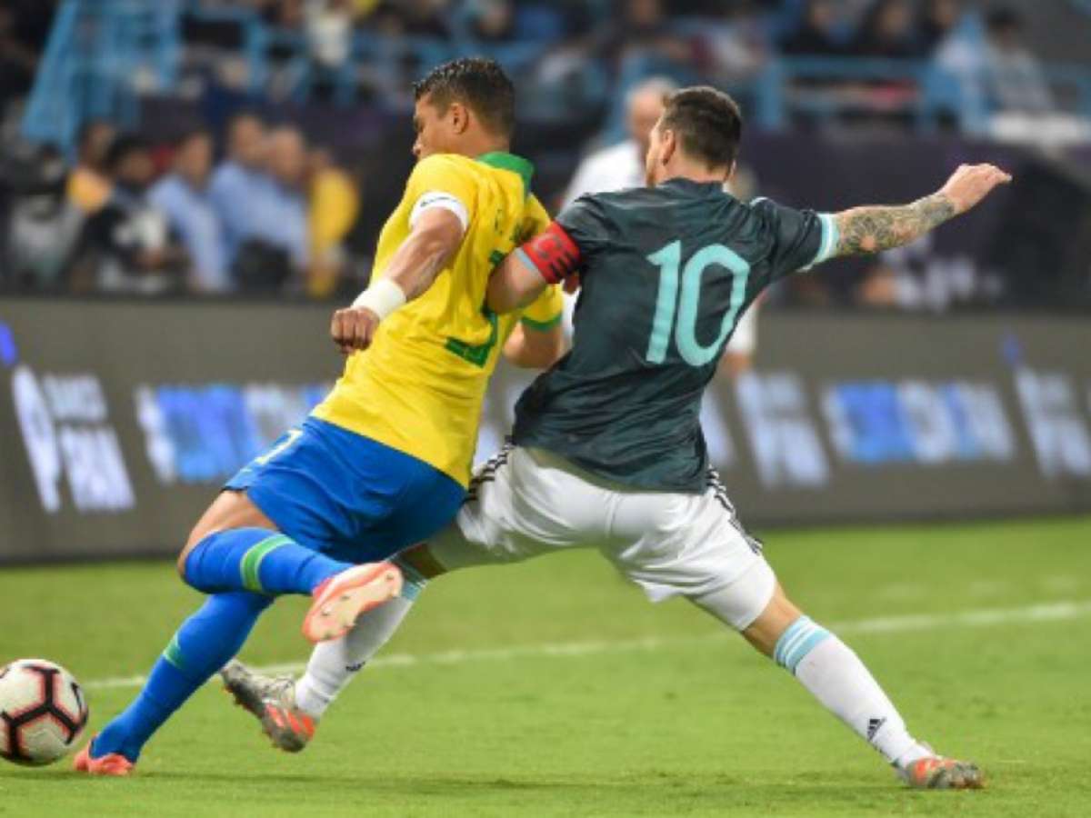 Brasil x Argentina: onde assistir, escalações, desfalques e