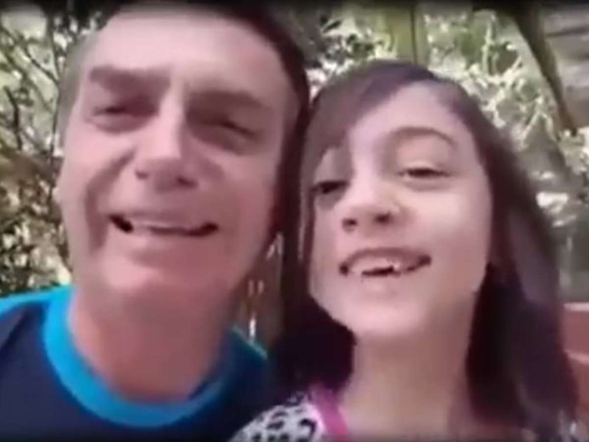 Bolsonaro publica foto em que aparece com a filha Laura, Brasil