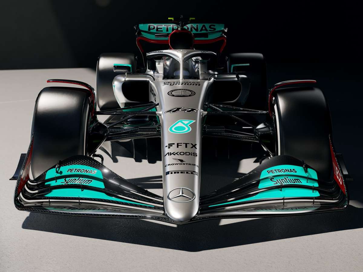 Mercedes apresenta novo carro da F1. Pintura prata retorna