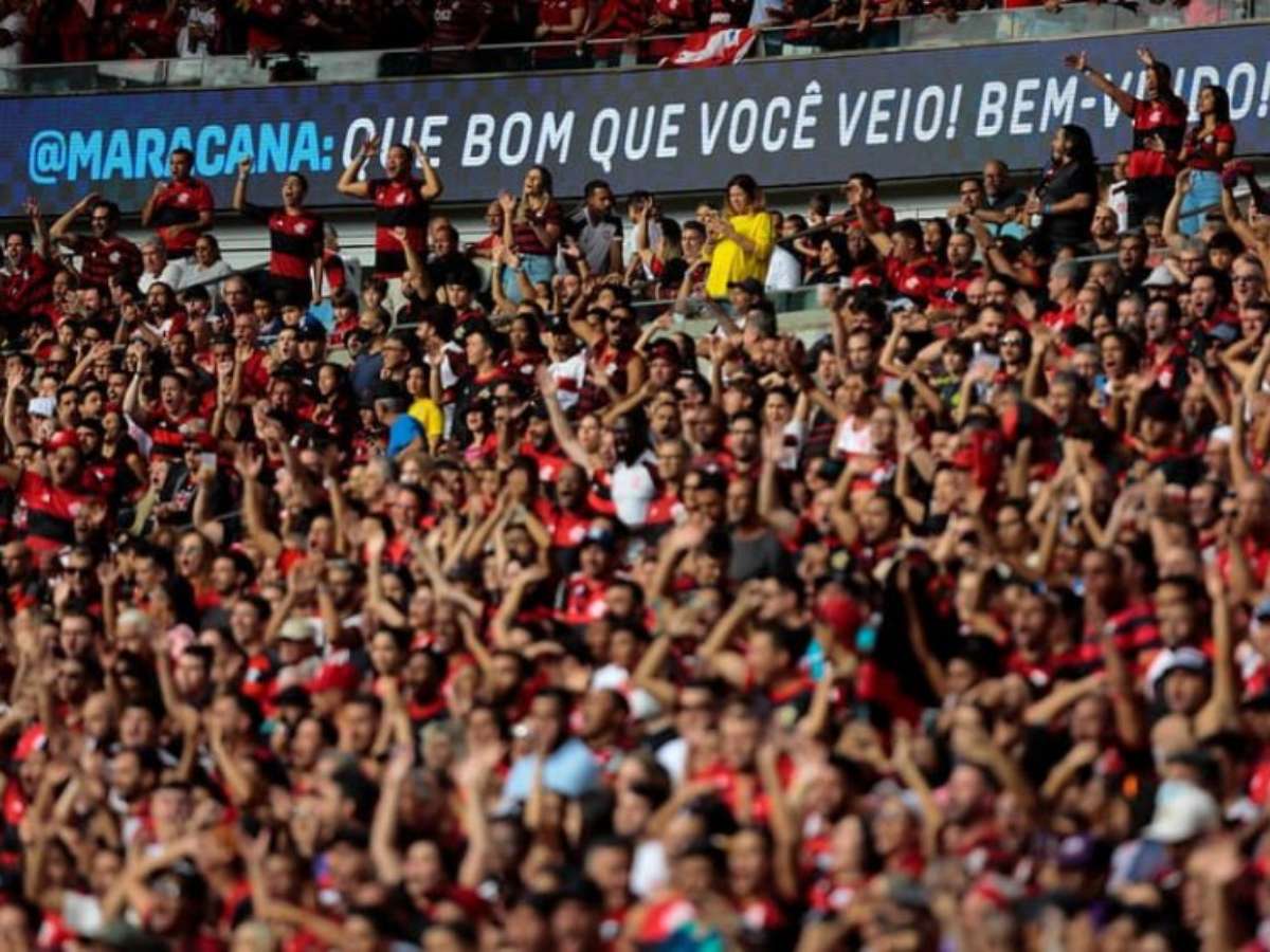 Torcida do Flamengo esgota ingressos para jogo contra Fortaleza