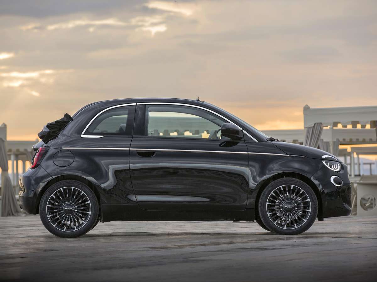 Fiat revela versão do 500 elétrico que virá ao Brasil - Revista Carro