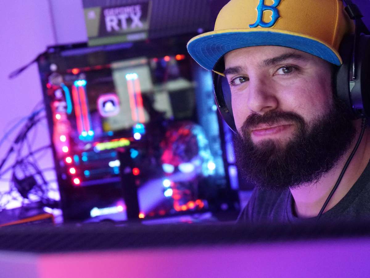 Twitch não está mais pagando os streamers russos