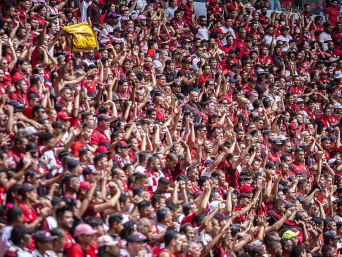 Flamengo venderá ingressos para jogo contra Coritiba até o fim do 1º tempo