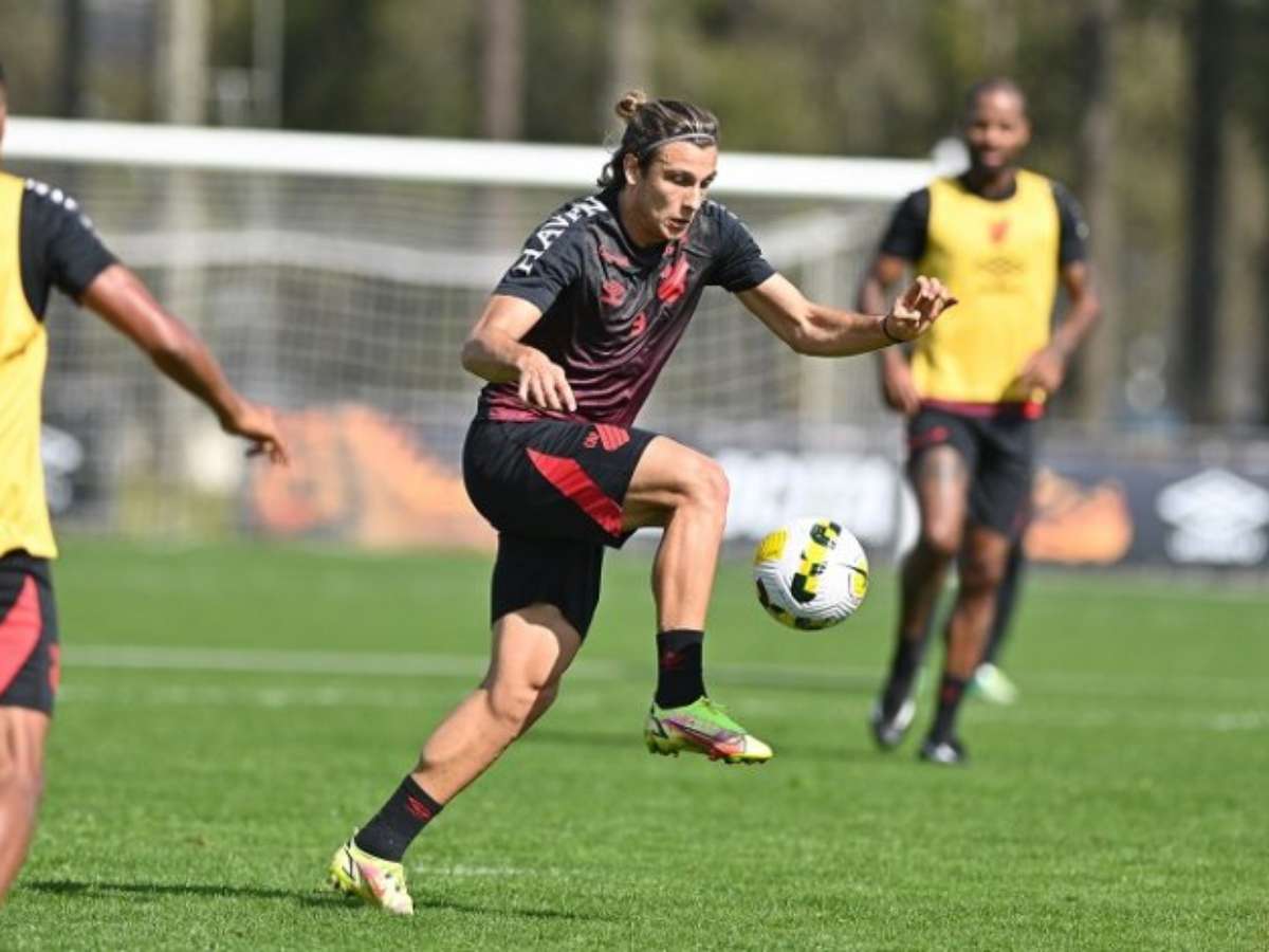 Athletico Paranaense - 🌪🔴⚫ Furacão no Brasileirão! Elenco athleticano  finalizou agora à tarde a preparação para o desafio deste domingo contra o  América Mineiro pelo Brasileirão Assaí! Confira como foi o trabalho