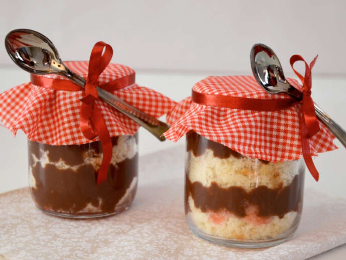 BOLO DE NATAL DA BAUDUCCO VEM COM POTE DE NUTELLA PARA JOGAR POR