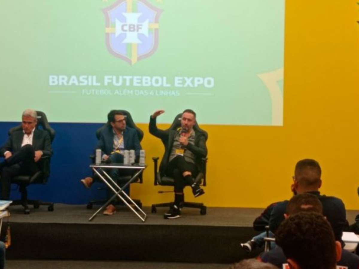 Não perco tempo”: Vítor Pereira ironiza ao ser questionado sobre jogos do futebol  brasileiro