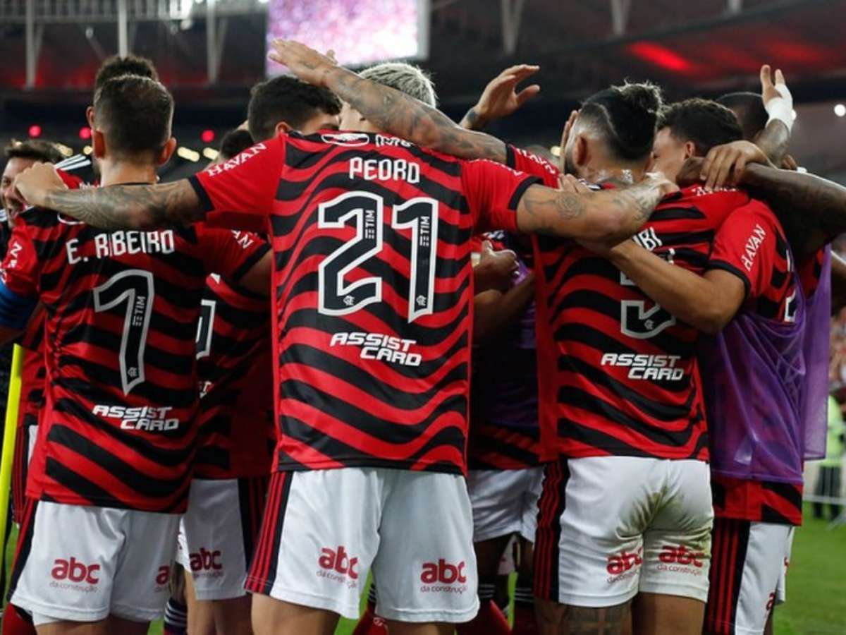 Flamengo 2 x 3 RB Bragantino: Com gol no fim, Massa Bruta vence e assume a  liderança do Brasileirão