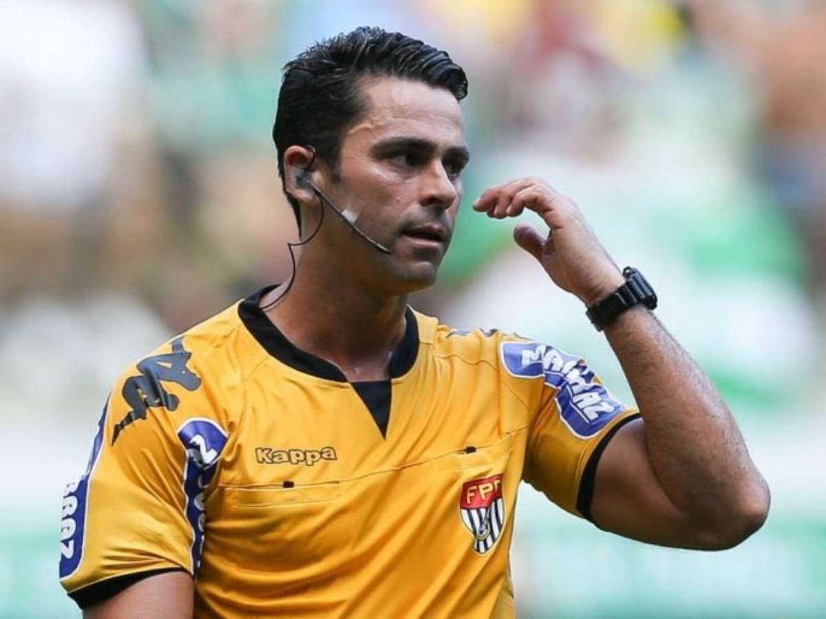 Árbitro paulista Flávio Rodrigues de Souza apita Sport-PE e Criciúma neste  sábado - Rádio Fundação Marconi - FM 99.9 MHZ