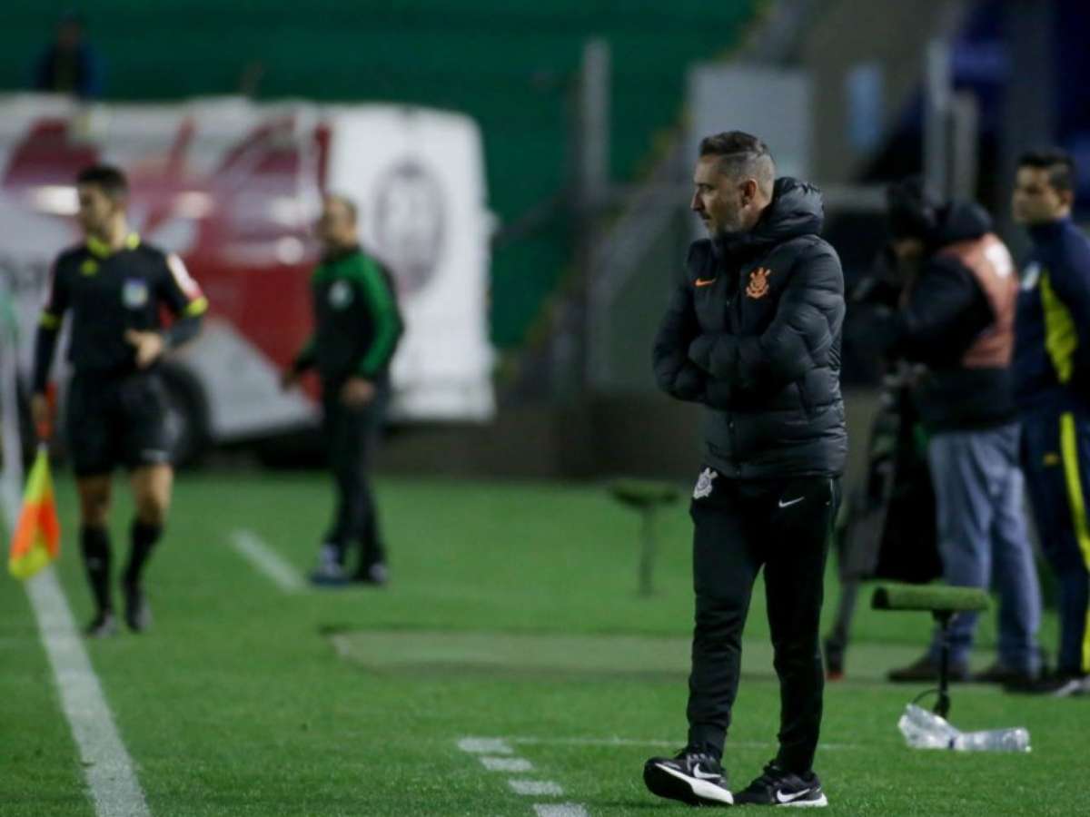 Renato Augusto abre o jogo sobre futuro no Corinthians: “Não quero ser um  peso”