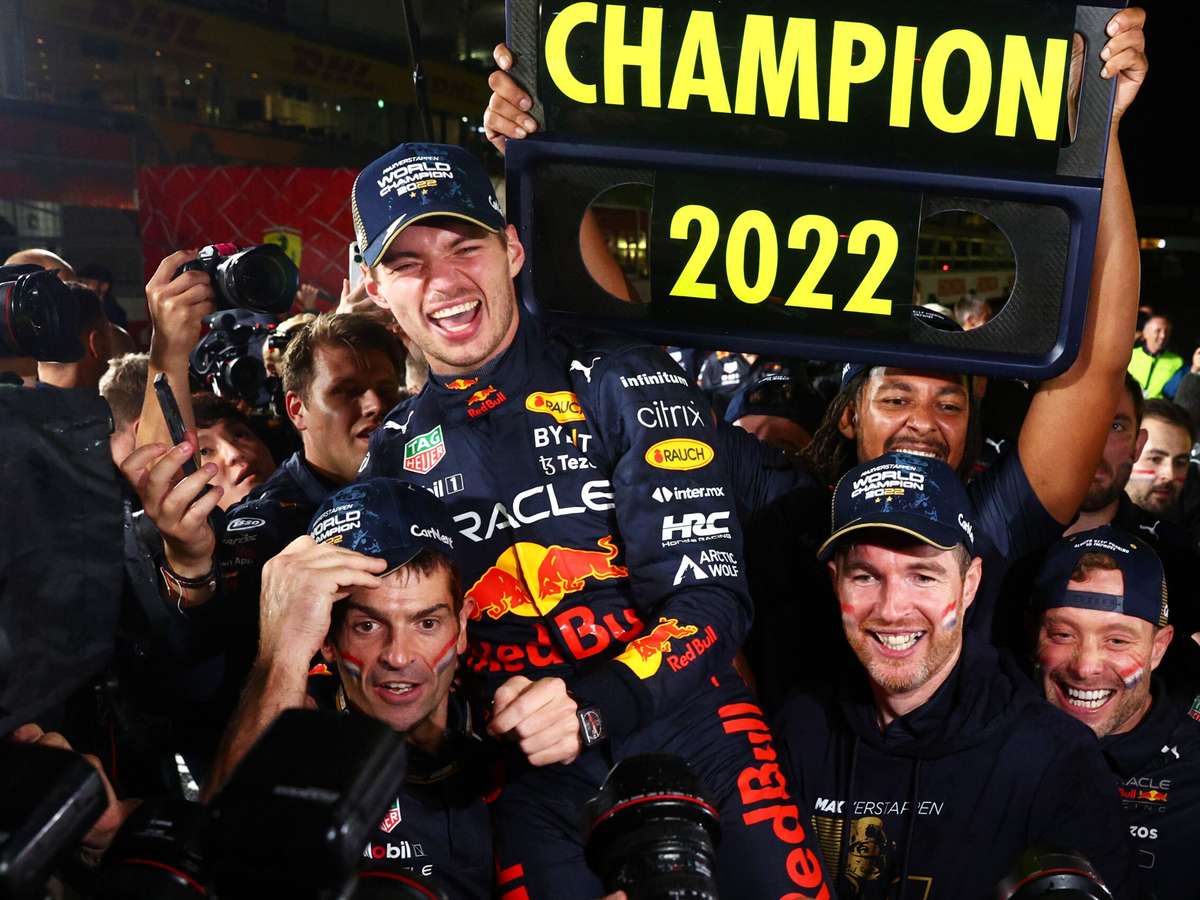 Max Verstappen é bicampeão mundial de Fórmula 1 em 2022