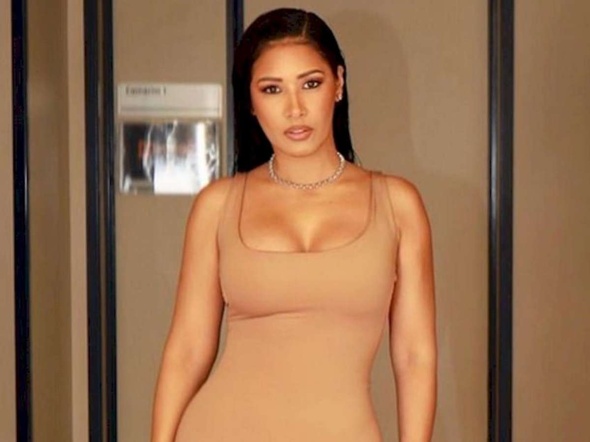 Simaria deixa seios à mostra em foto no Instagram