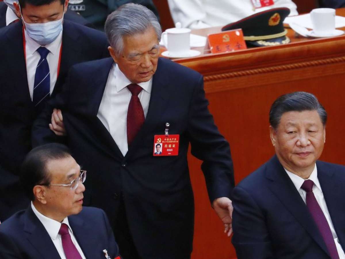 Ao tentar salvar Partido Comunista, Xi Jinping se torna ameaça