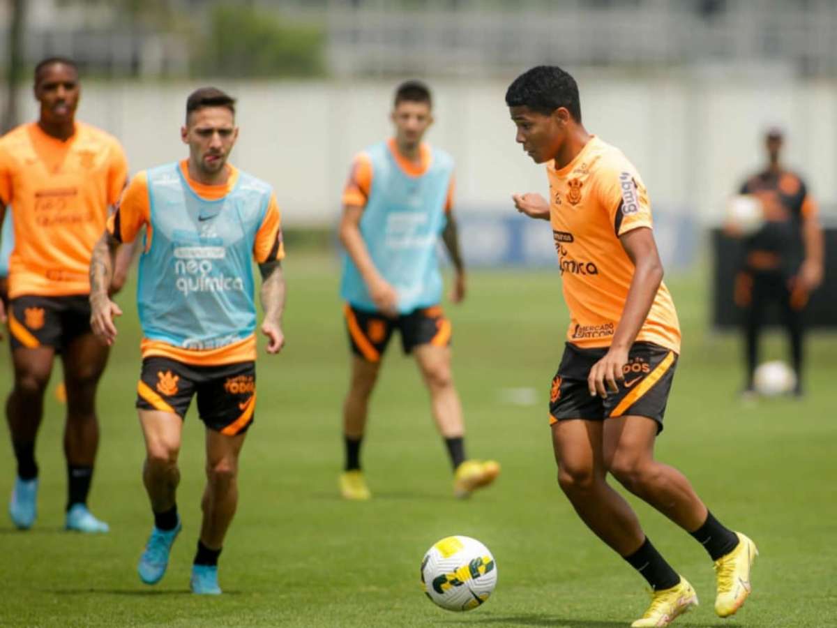 Wesley, inscrito pelo Corinthians na Libertadores, tem lesão no tornozelo, corinthians