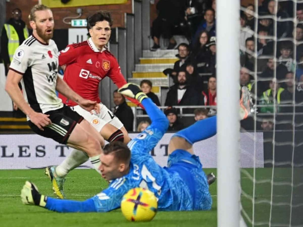 Em jogo de seis gols, Leicester vence o Manchester United em casa pelo  Campeonato Inglês - Lance!