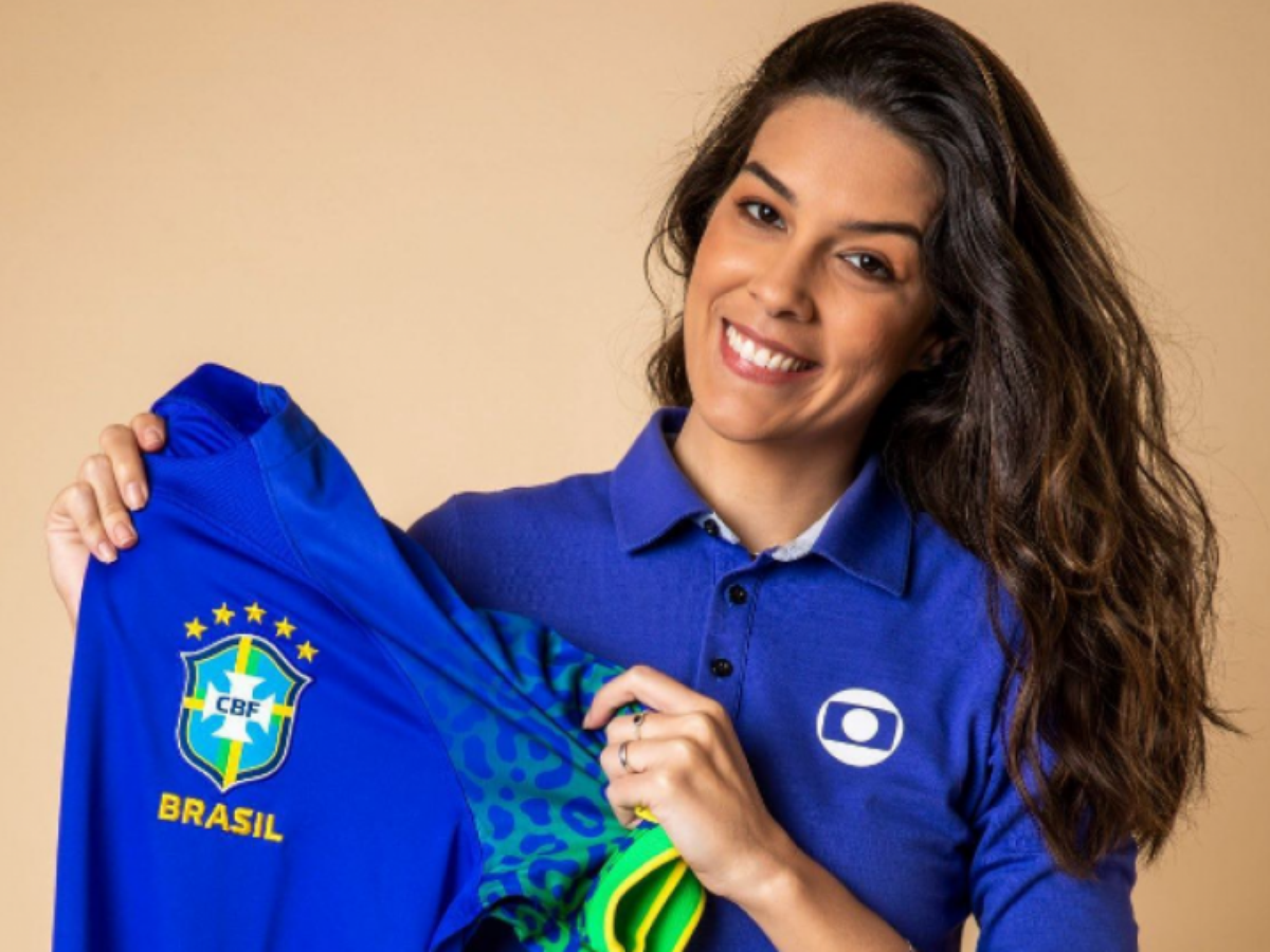 Renata Silveira se torna primeira mulher a narrar um jogo de Copa