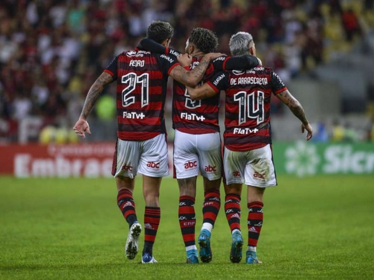 AGORA  Pedro é confirmado como titular em jogo do Flamengo após