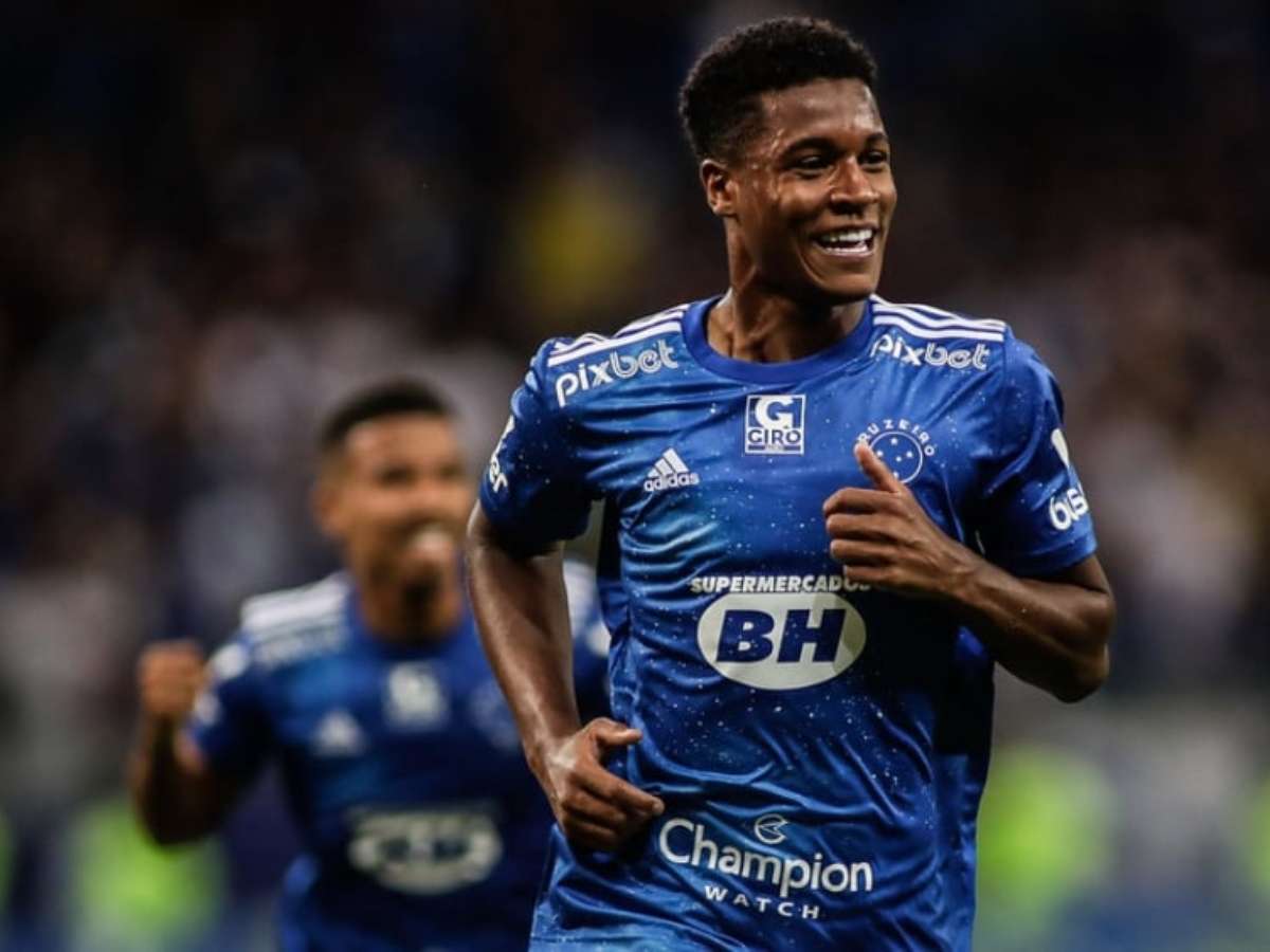 Cruzeiro anuncia contratação de Wesley Gasolina com vídeo bem