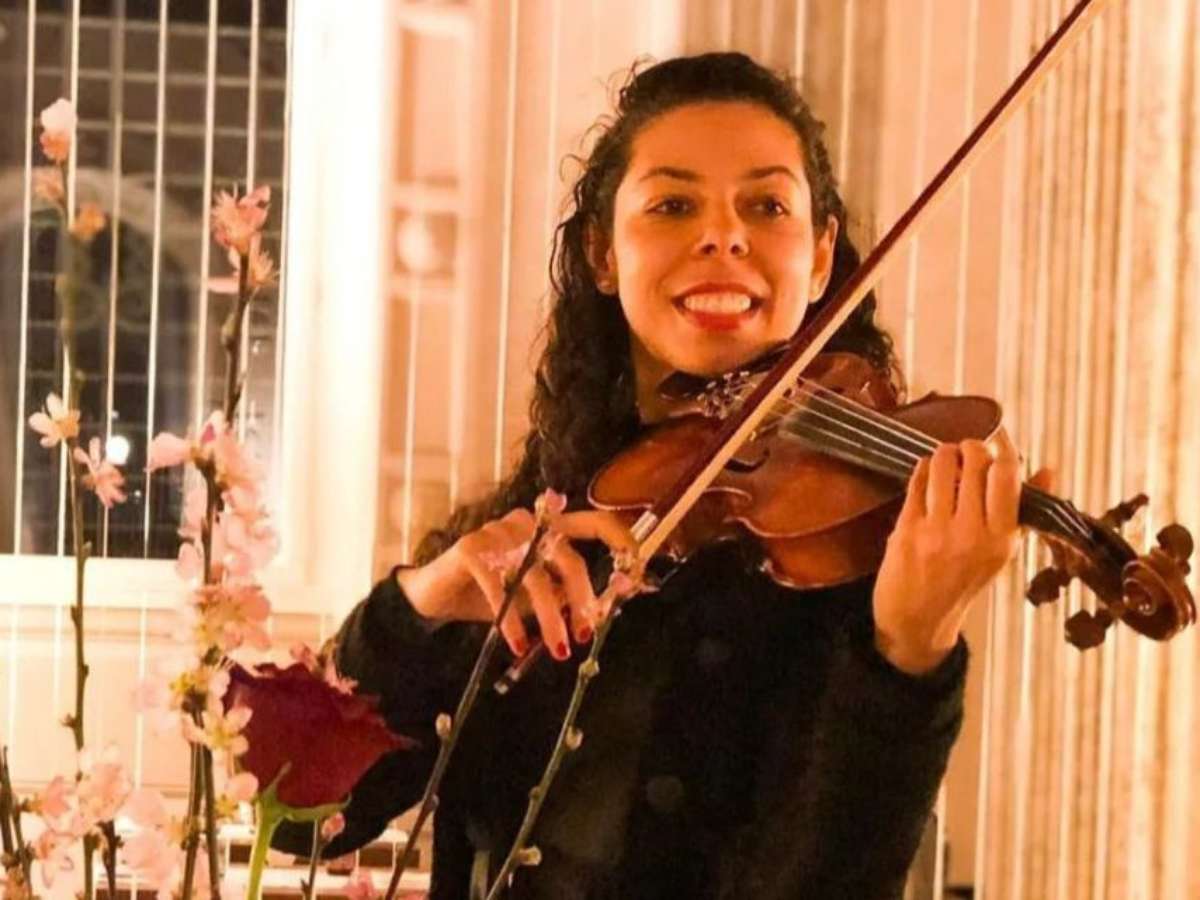 Aniversário do Papa Francisco tem apresentação de violinista brasileira