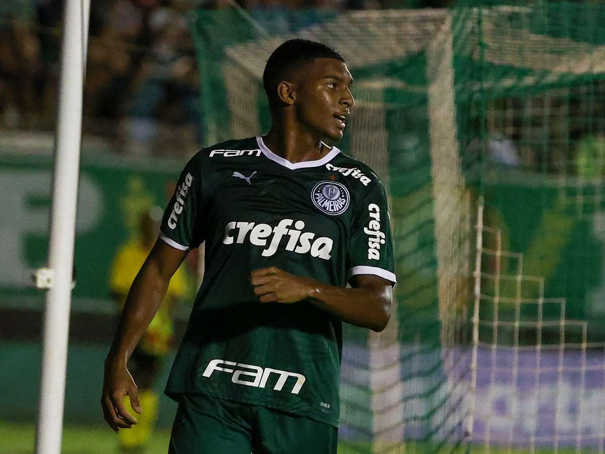 Convocado pela Seleção sub-20, Luis Guilherme se despede do elenco do  Palmeiras na Copinha