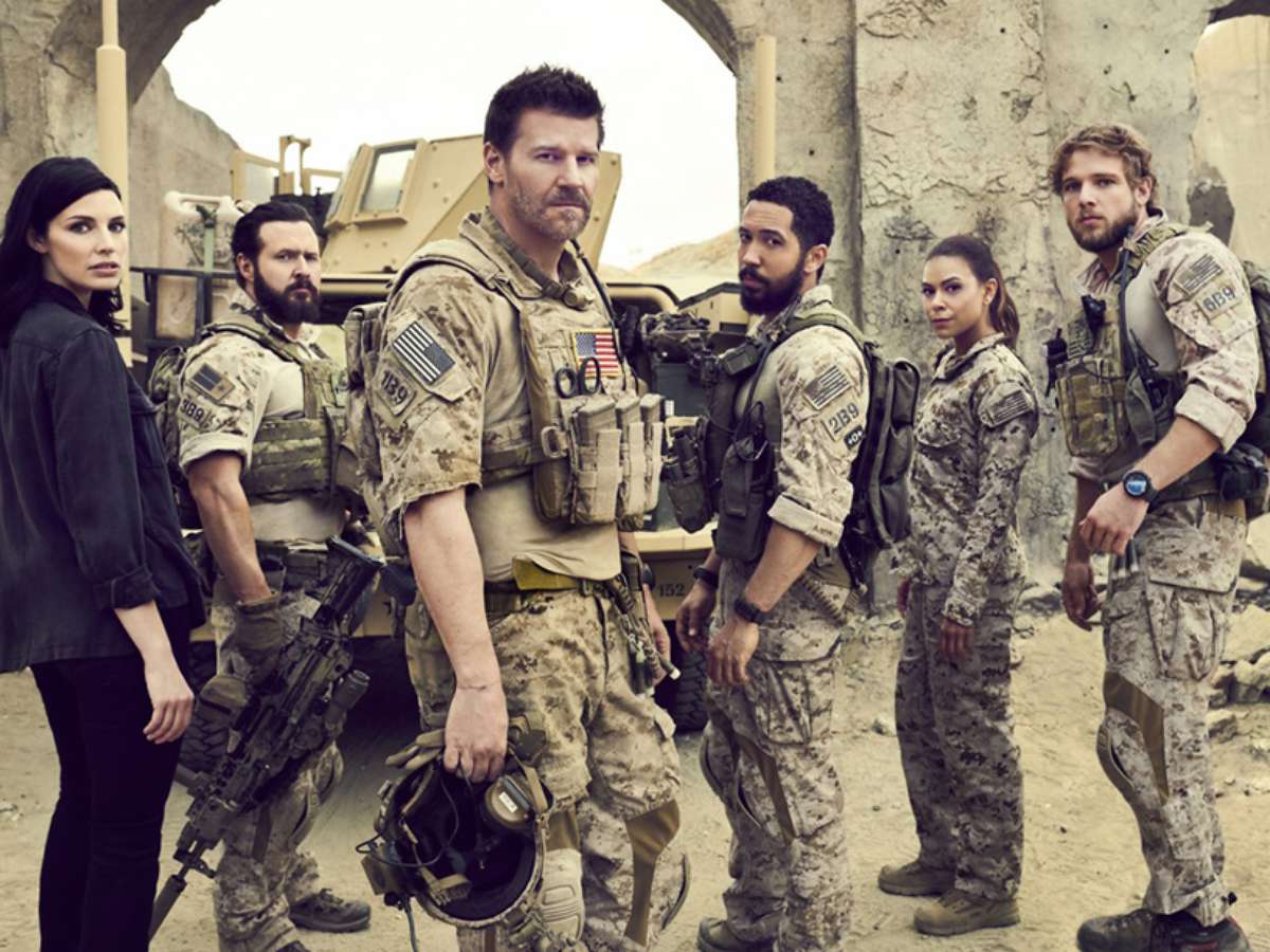 História Militar em Debate  Filme Seal Team Six (Série)