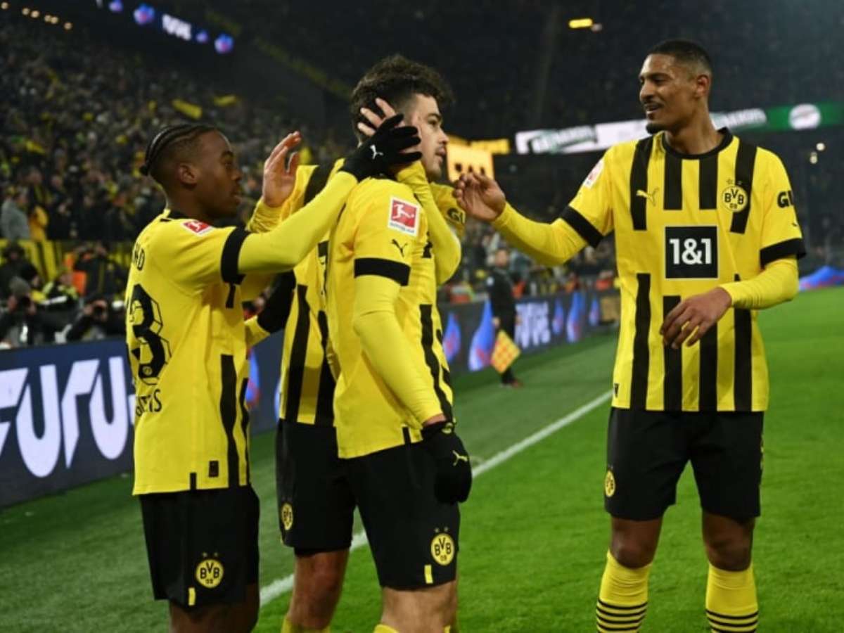 Borussia Dortmund e Augsburg empatam em 1 a 1 pelo Campeonato Alemão