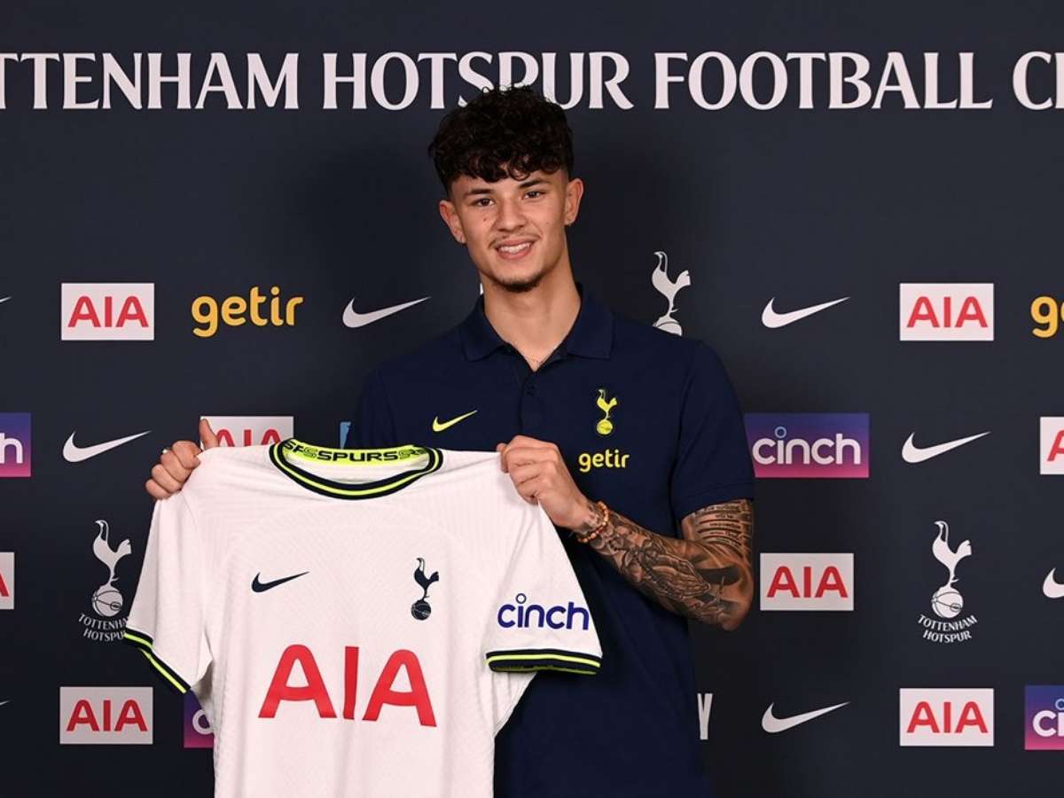 Tottenham Hotspur faz proposta de última hora por defesa do Chelsea