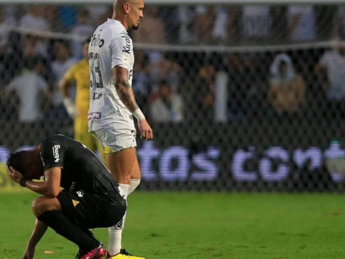 Impasse salarial emperra possível troca entre Corinthians e Santos