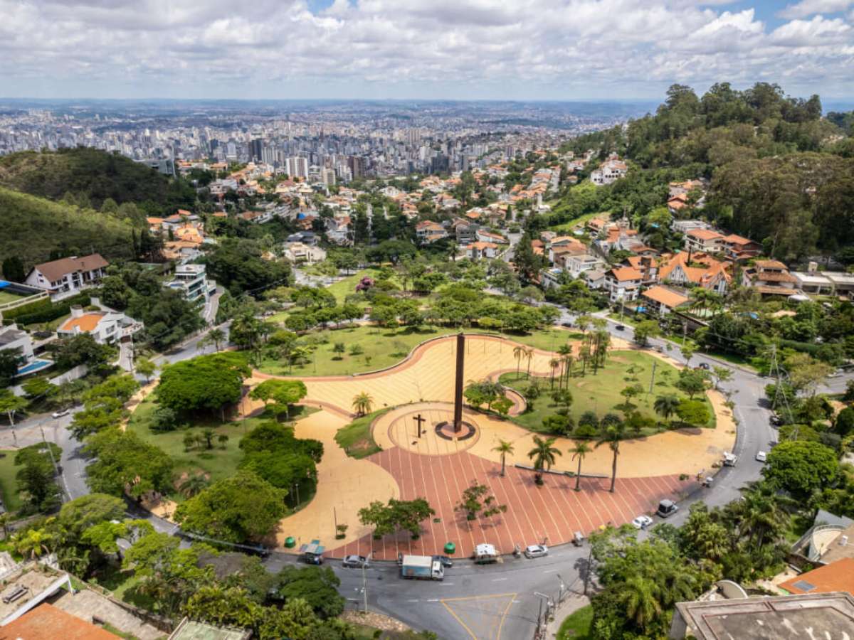 Iate: O clube mais glamouroso de Belo Horizonte 