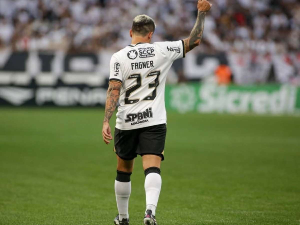 Fagner ultrapassa meia e se torna o sétimo jogador com mais assistências na  história do Corinthians