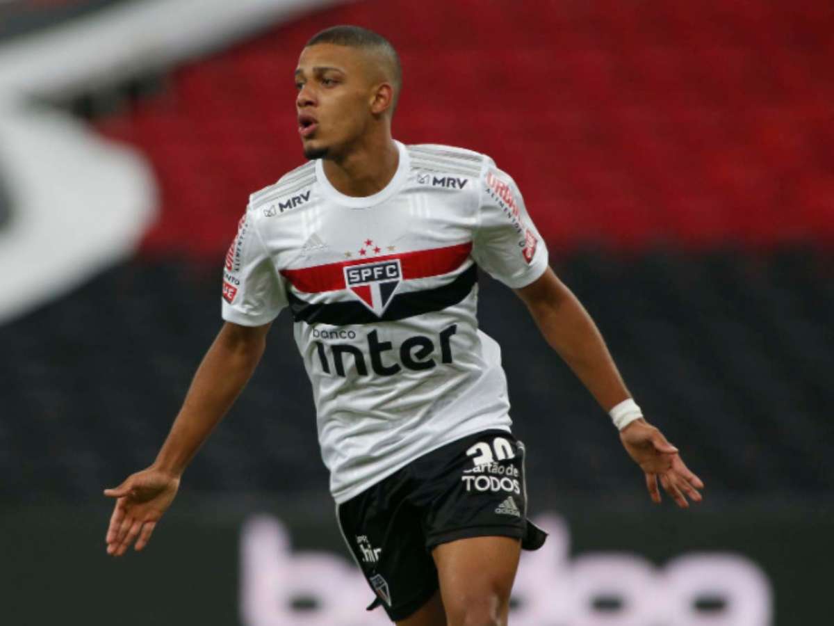 São Paulo precisa fazer jogo duro por Brenner, agora sob nova direção