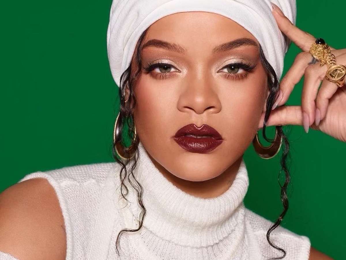 Rihanna Produzindo o Musical dos Smurfs: Tudo Dublado e Composto por Ela