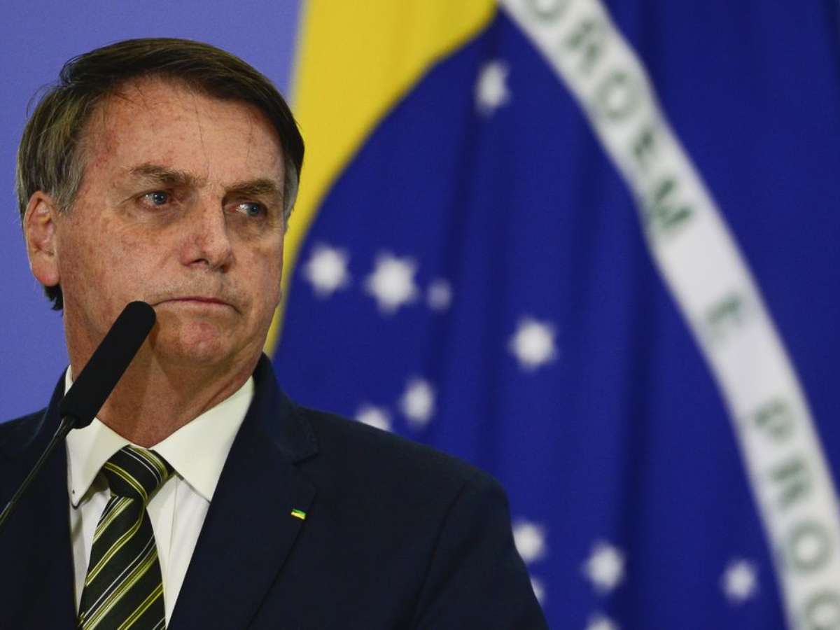 Jair Messias Bolsonaro - - Hoje foi o dia da Laura. - BOA NOITE A