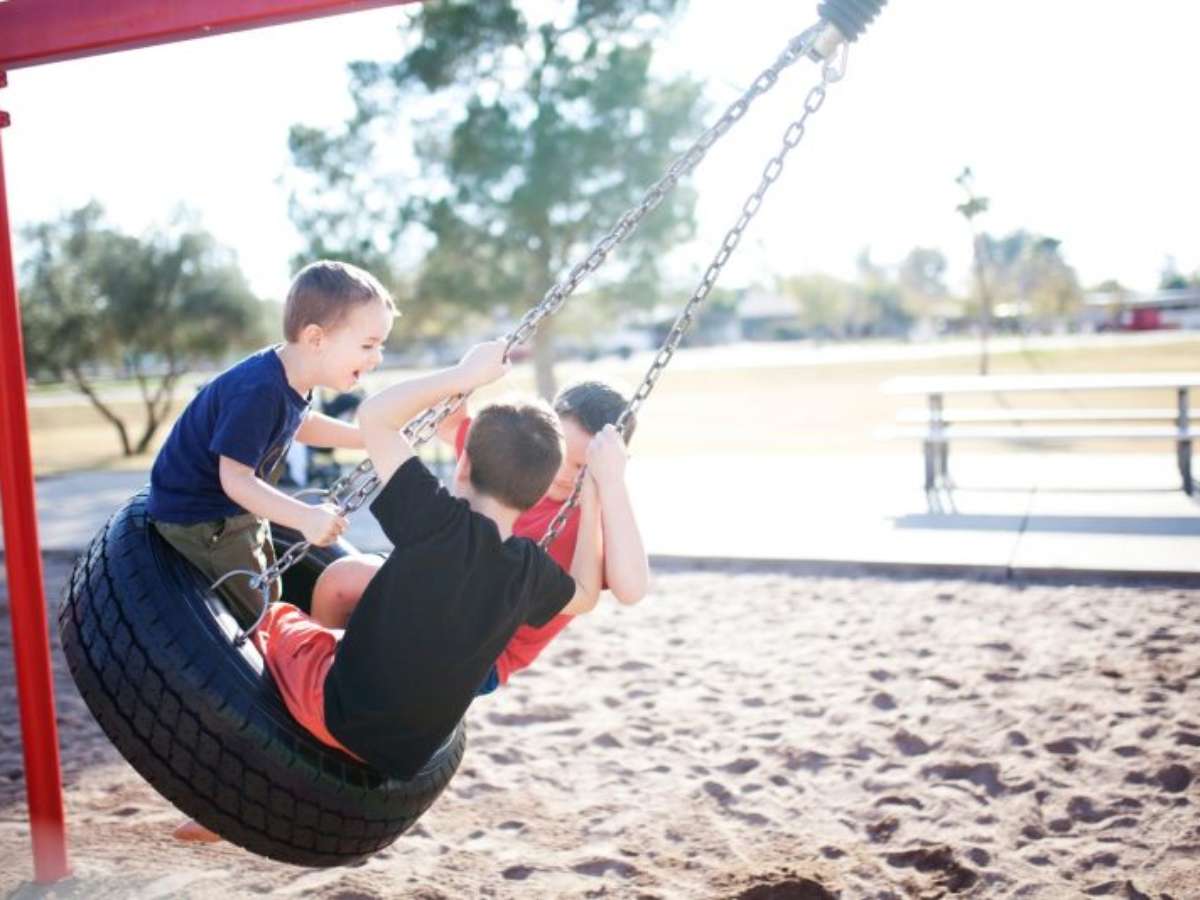 Jogos divertidos de verão para crianças Grupo adulto Esportes Brinquedos ao  ar livre Jogue e pegue