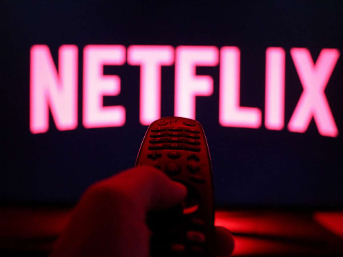 Netflix começa a cobrar assinatura de quem emprestar senha para