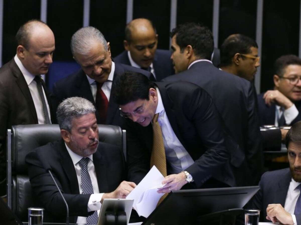 Arcabou&ccedil;o fiscal: C&acirc;mara aprova texto-base do projeto por 372 votos a 108