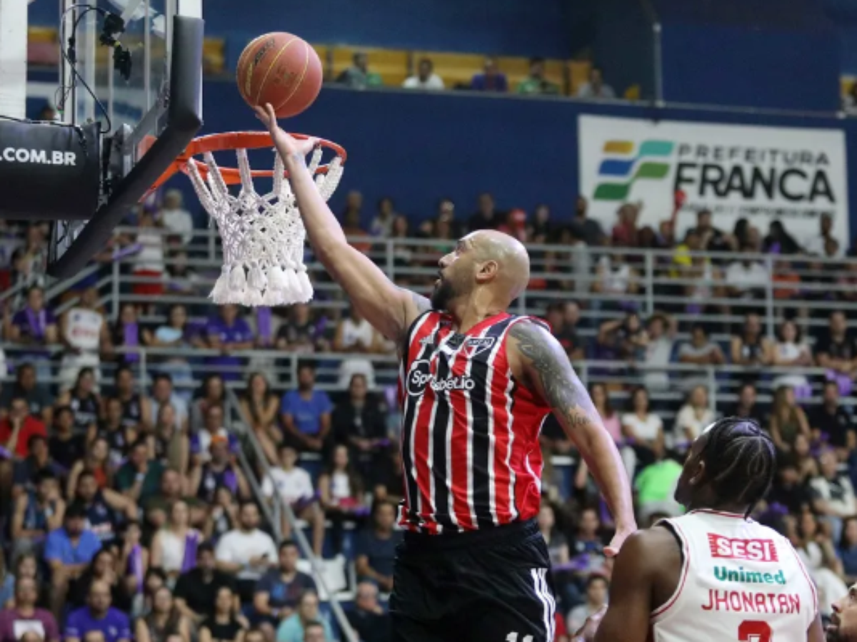 SESI - Franca - Após jogo equilibrado, Sesi Franca Basquete é superado pelo  Flamengo