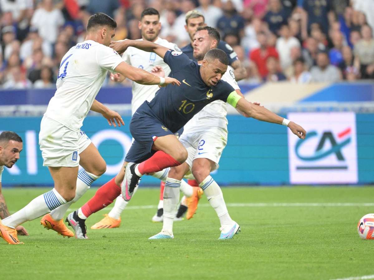 Brasil vence a Grécia em partida emblemática e garante vaga nas quartas de  final