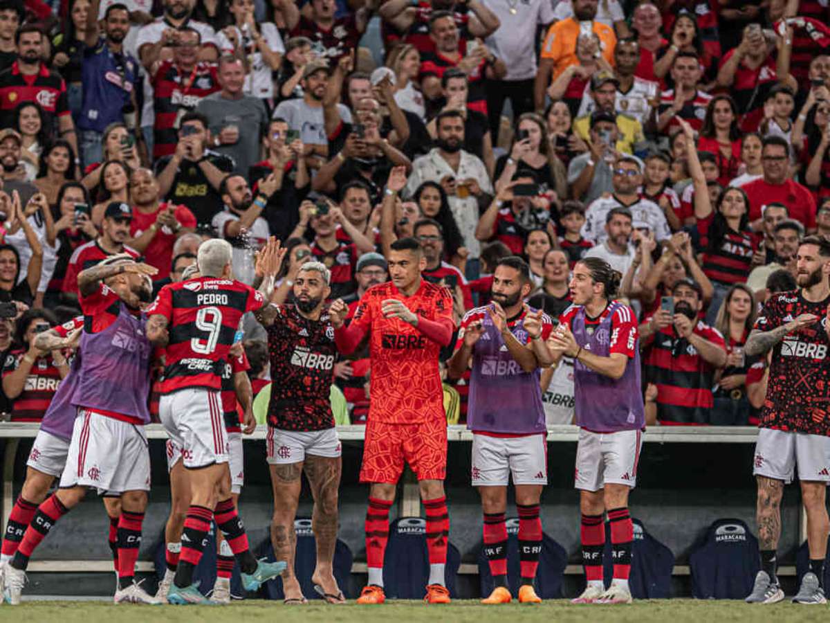 Perdemos dois pontos. O Flamengo tem que ganhar todos os jogos', diz Dome  após empate nos acréscimos