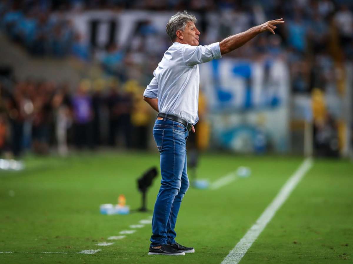 GRÊMIO ACERTA MAIS UM JOGADOR PARA RENATO E PLANEJA SUBSTITUTO DE SUÁREZ 